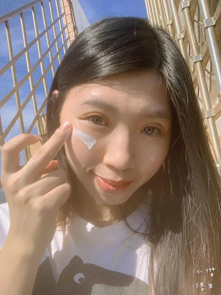 《美容》【日本NARIS】UV素顏隔離精華乳(美白款_SPF50+PA+++) ｜ 隔離/防曬/素顏霜/輕底妝4 in 1