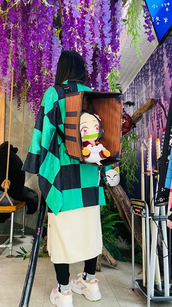 《美食》【已歇業】伍伍零-紫藤之呼吸｜最美森林變身の鬼滅之刃咖啡廳 中和咖啡廳 網美必訪 鬼滅迷不能錯過 捷運永安市場站商圈美食