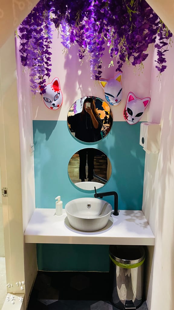 《美食》【已歇業】伍伍零-紫藤之呼吸｜最美森林變身の鬼滅之刃咖啡廳 中和咖啡廳 網美必訪 鬼滅迷不能錯過 捷運永安市場站商圈美食