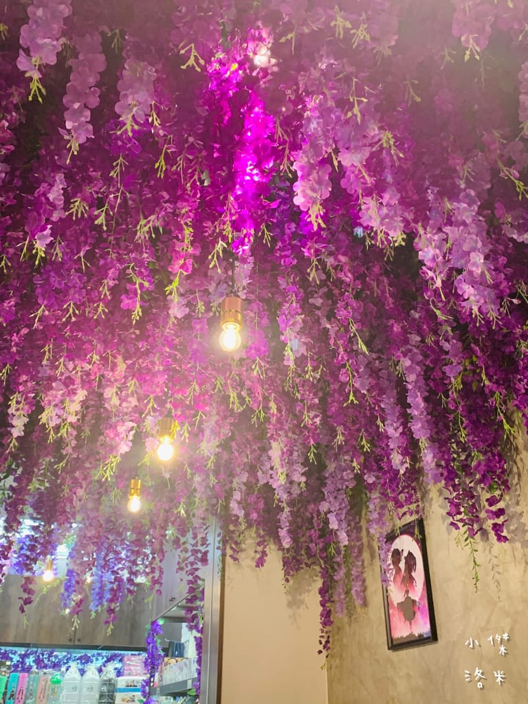 《美食》【已歇業】伍伍零-紫藤之呼吸｜最美森林變身の鬼滅之刃咖啡廳 中和咖啡廳 網美必訪 鬼滅迷不能錯過 捷運永安市場站商圈美食