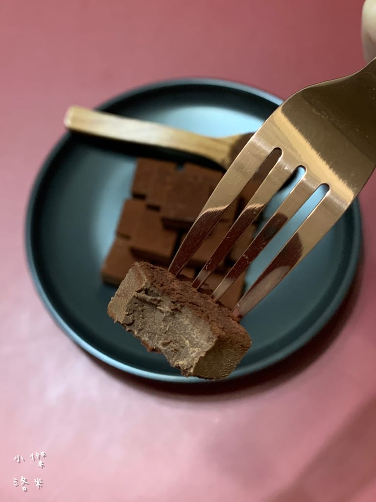 《美食》Choco17巧克力 ｜ 台中人氣生巧克力專賣店 用生巧克力融化情人的心