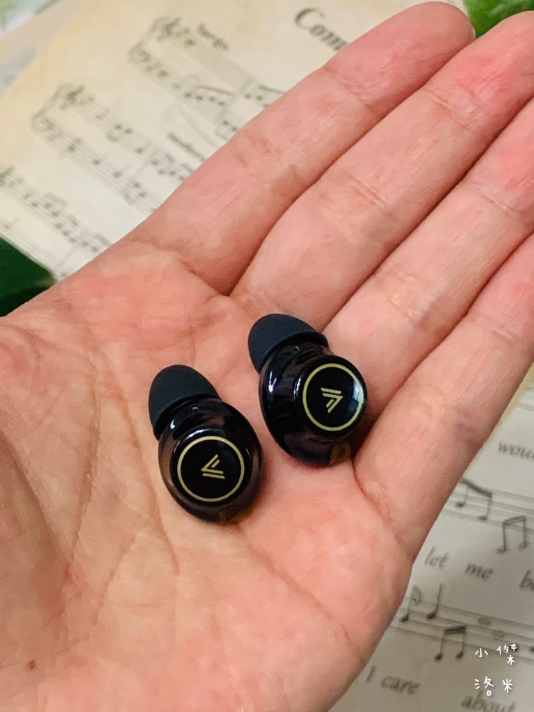 《3C》開箱 OMIX G1 真空鍍膜真無線降噪藍牙耳機 輕巧配戴 絕美音質