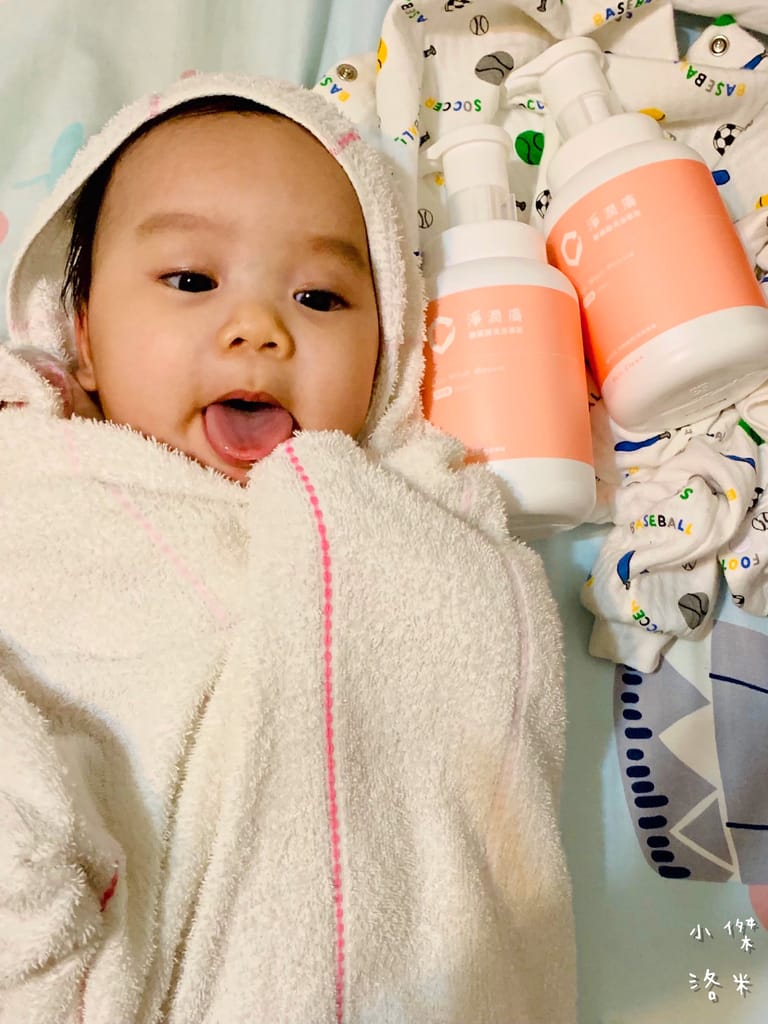 《親子》淨淨 -淨潤膚 ｜  無添加香精的嬰兒沐浴 從頭到腳一瓶搞定 全家人安心沐浴