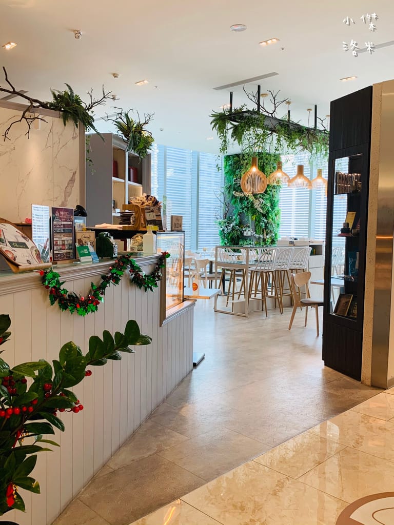 《美食》魚骨頭 Fish Bone Caf’e 宏匯廣場8樓｜ 網美必朝聖的美食餐廳 浪漫約會地點 新北新莊美食推薦 我的口袋名單