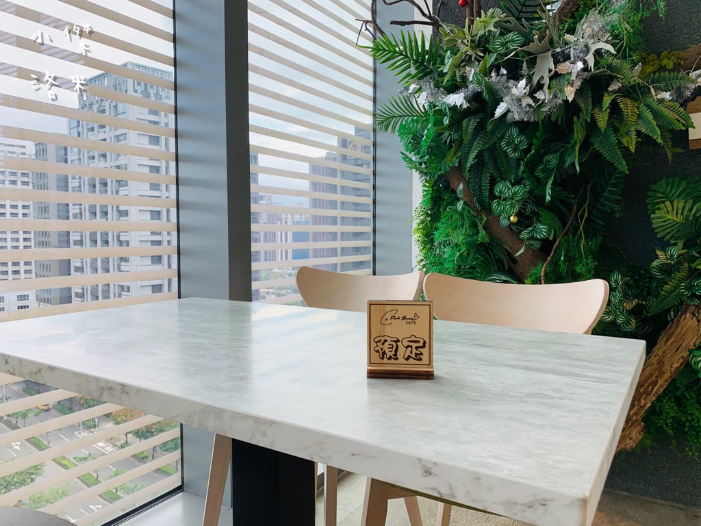 《美食》魚骨頭 Fish Bone Caf’e 宏匯廣場8樓｜ 網美必朝聖的美食餐廳 浪漫約會地點 新北新莊美食推薦 我的口袋名單