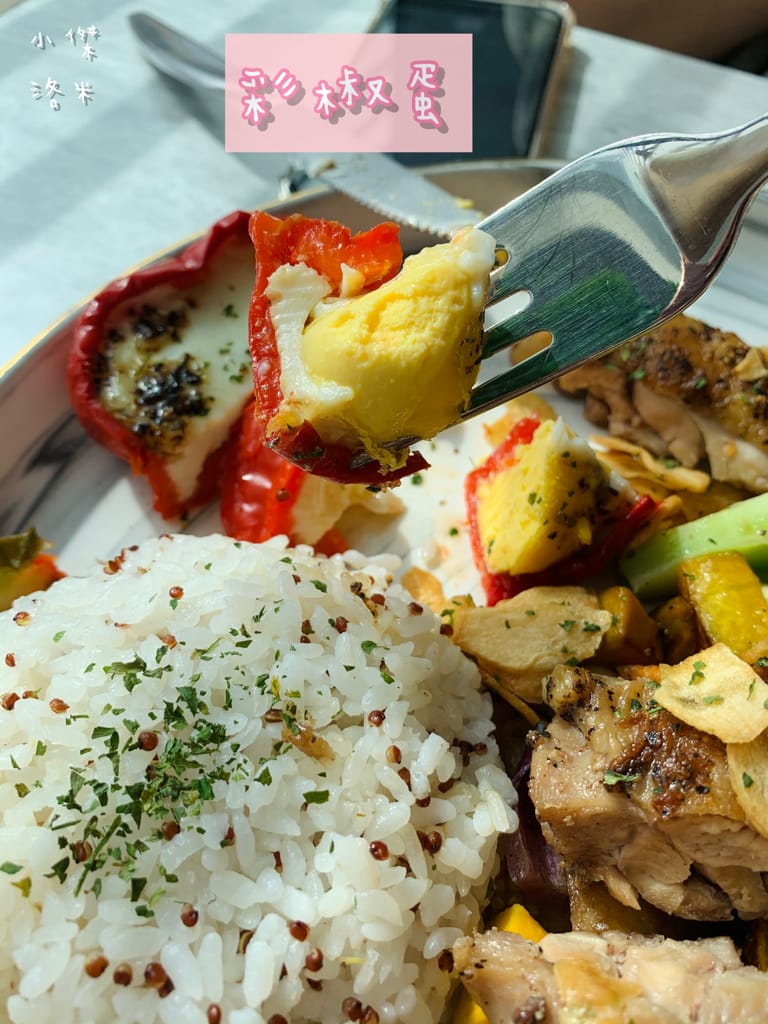 《美食》魚骨頭 Fish Bone Caf’e 宏匯廣場8樓｜ 網美必朝聖的美食餐廳 浪漫約會地點 新北新莊美食推薦 我的口袋名單