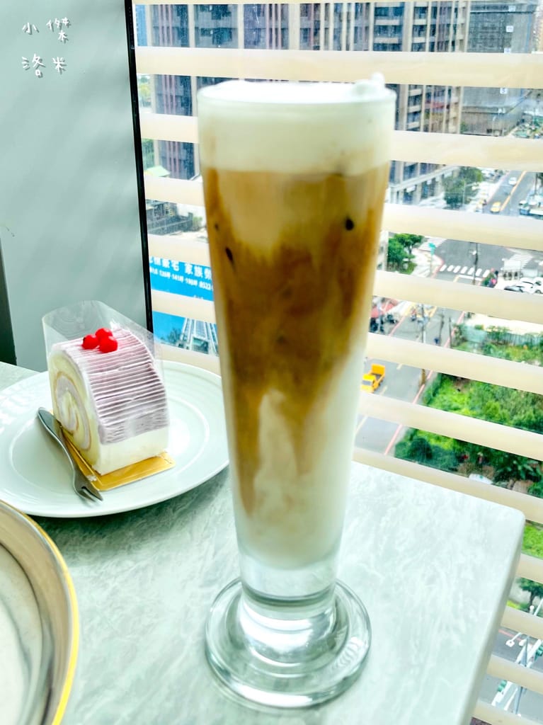 《美食》魚骨頭 Fish Bone Caf’e 宏匯廣場8樓｜ 網美必朝聖的美食餐廳 浪漫約會地點 新北新莊美食推薦 我的口袋名單