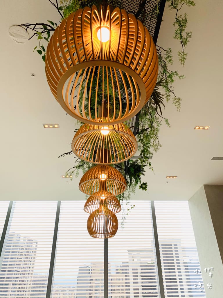 《美食》魚骨頭 Fish Bone Caf’e 宏匯廣場8樓｜ 網美必朝聖的美食餐廳 浪漫約會地點 新北新莊美食推薦 我的口袋名單