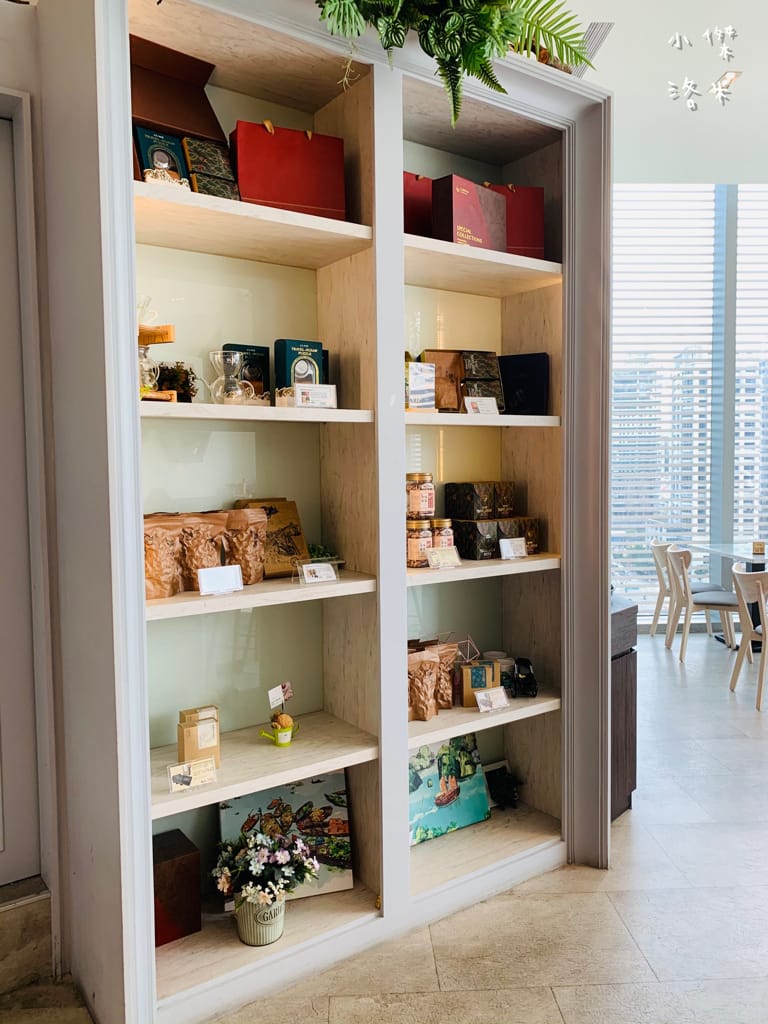 《美食》魚骨頭 Fish Bone Caf’e 宏匯廣場8樓｜ 網美必朝聖的美食餐廳 浪漫約會地點 新北新莊美食推薦 我的口袋名單