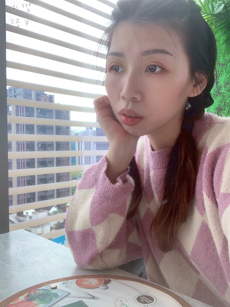 《美食》魚骨頭 Fish Bone Caf’e 宏匯廣場8樓｜ 網美必朝聖的美食餐廳 浪漫約會地點 新北新莊美食推薦 我的口袋名單