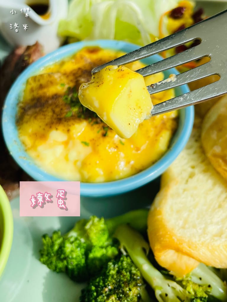 《美食》魚骨頭 Fish Bone Caf’e 宏匯廣場8樓｜ 網美必朝聖的美食餐廳 浪漫約會地點 新北新莊美食推薦 我的口袋名單