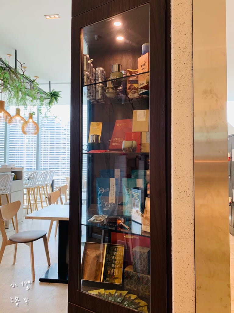 《美食》魚骨頭 Fish Bone Caf’e 宏匯廣場8樓｜ 網美必朝聖的美食餐廳 浪漫約會地點 新北新莊美食推薦 我的口袋名單