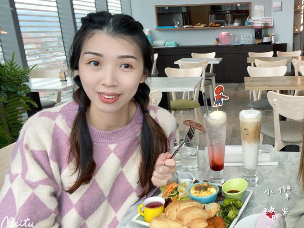 《美食》魚骨頭 Fish Bone Caf’e 宏匯廣場8樓｜ 網美必朝聖的美食餐廳 浪漫約會地點 新北新莊美食推薦 我的口袋名單