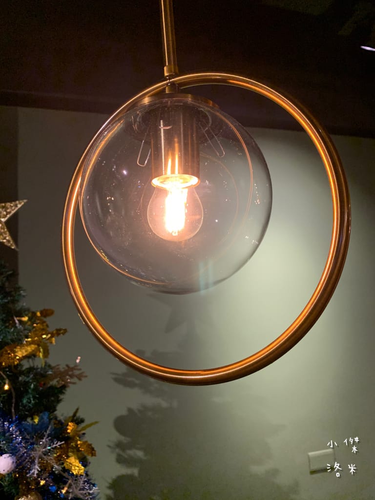 《美食》紅廚小餐館 ｜ 鶯歌超chill異國料理 下班小酌兩杯 適合約會的餐酒館 新北鶯歌美食推薦 復古鶯歌餐酒館