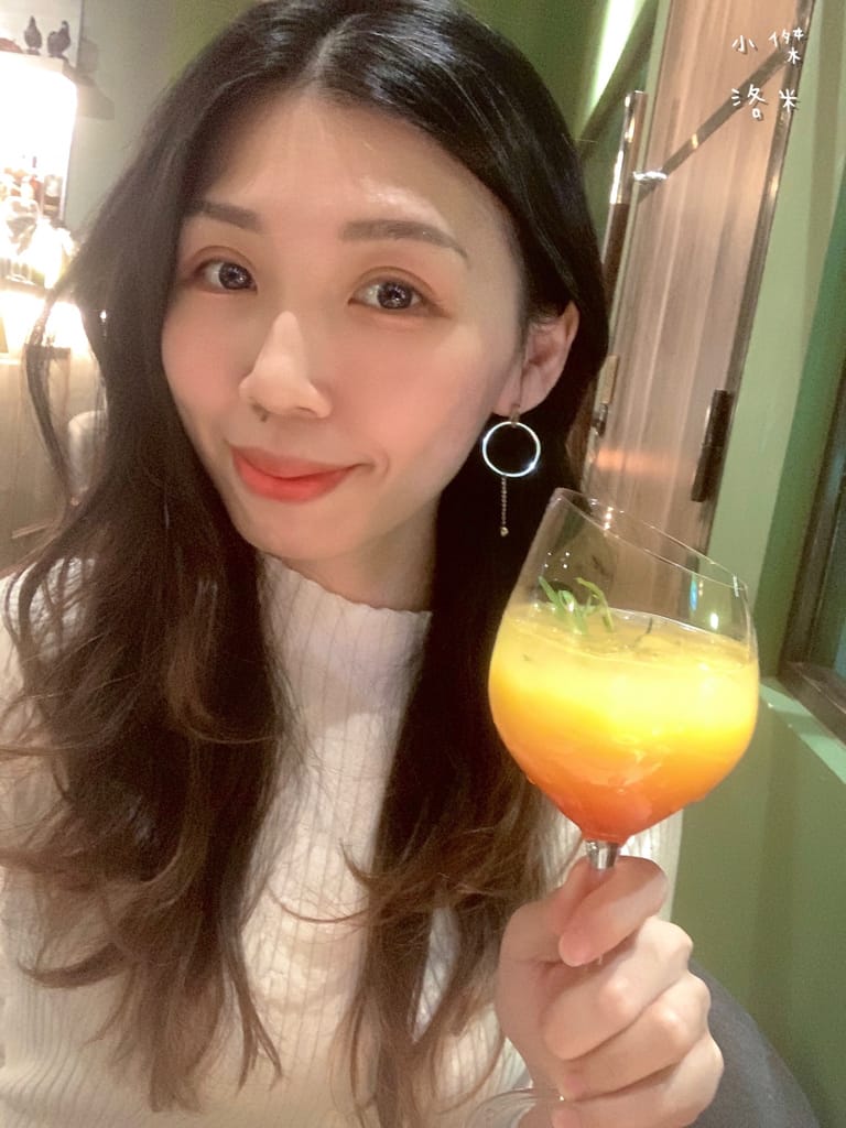 《美食》紅廚小餐館 ｜ 鶯歌超chill異國料理 下班小酌兩杯 適合約會的餐酒館 新北鶯歌美食推薦 復古鶯歌餐酒館