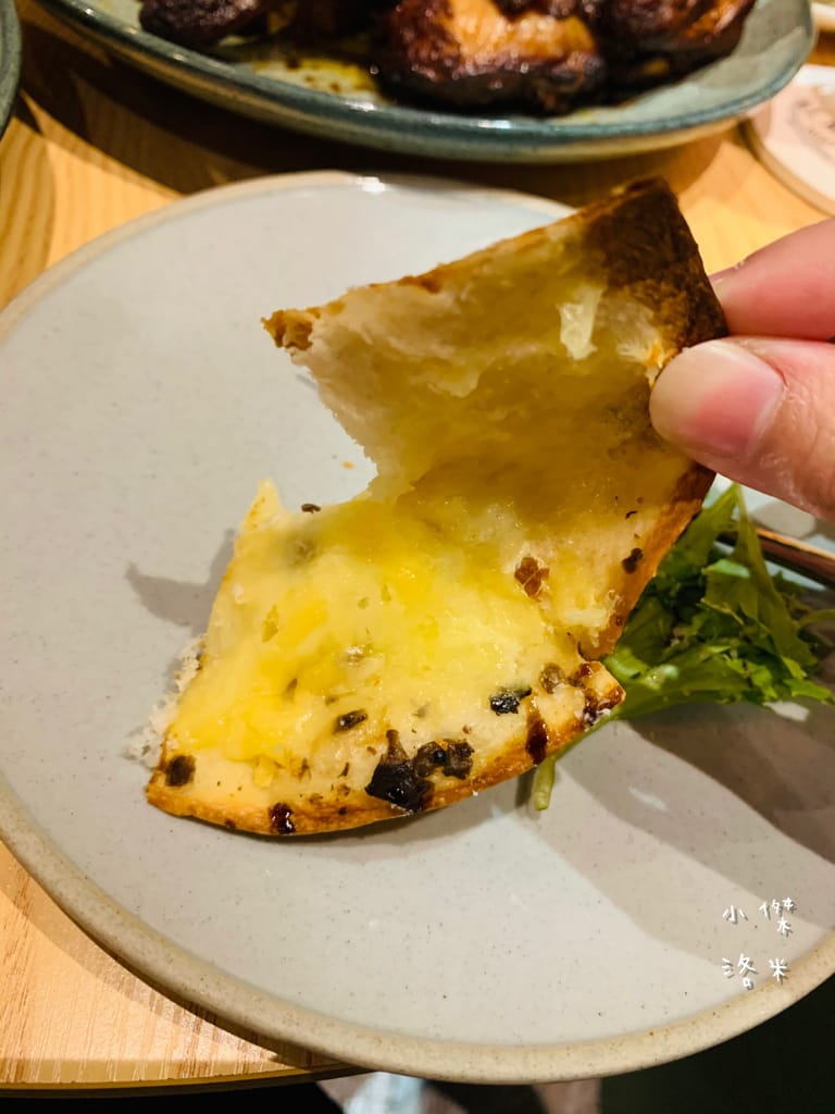 《美食》紅廚小餐館 ｜ 鶯歌超chill異國料理 下班小酌兩杯 適合約會的餐酒館 新北鶯歌美食推薦 復古鶯歌餐酒館