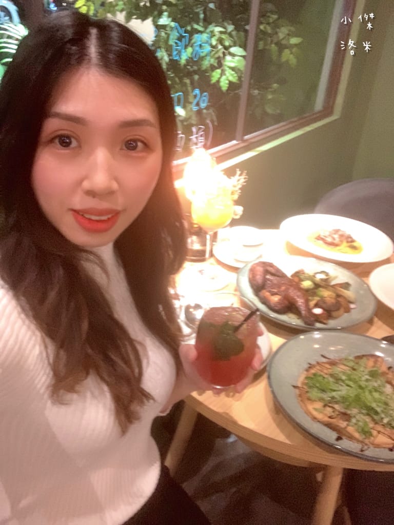 《美食》紅廚小餐館 ｜ 鶯歌超chill異國料理 下班小酌兩杯 適合約會的餐酒館 新北鶯歌美食推薦 復古鶯歌餐酒館