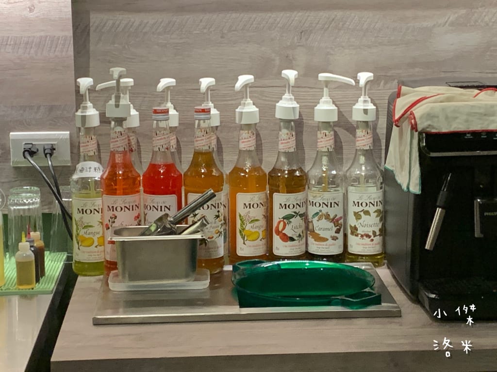 《美食》紅廚小餐館 ｜ 鶯歌超chill異國料理 下班小酌兩杯 適合約會的餐酒館 新北鶯歌美食推薦 復古鶯歌餐酒館