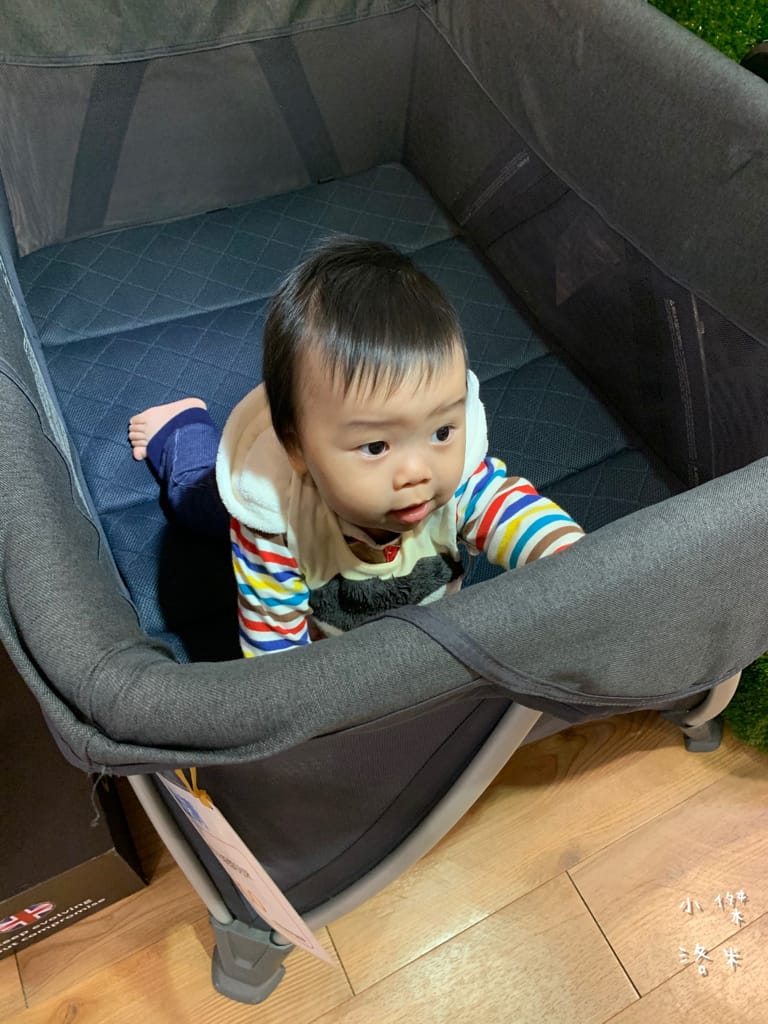 《親子》娃娃世界-台北旗艦店 ｜ 超大雙層嬰幼百貨路面店  齊全的母嬰用品一次購足 嬰兒推車比較 嬰兒床比較