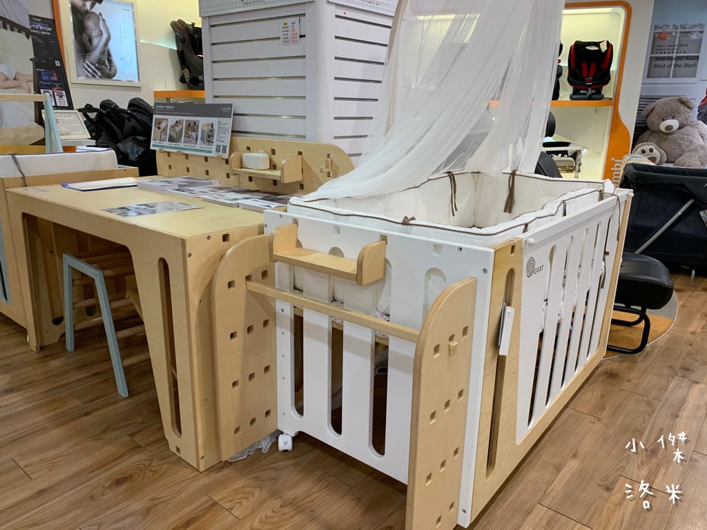 《親子》娃娃世界-台北旗艦店 ｜ 超大雙層嬰幼百貨路面店  齊全的母嬰用品一次購足 嬰兒推車比較 嬰兒床比較