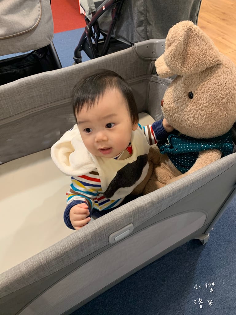 《親子》娃娃世界-台北旗艦店 ｜ 超大雙層嬰幼百貨路面店  齊全的母嬰用品一次購足 嬰兒推車比較 嬰兒床比較