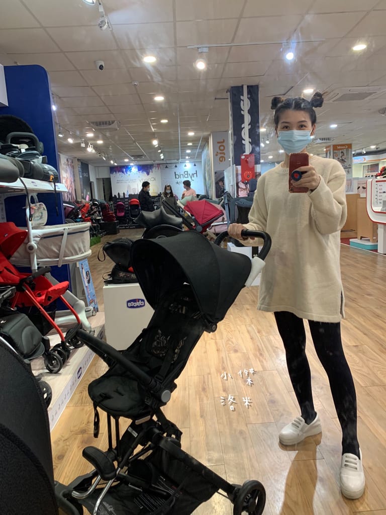 《親子》娃娃世界-台北旗艦店 ｜ 超大雙層嬰幼百貨路面店  齊全的母嬰用品一次購足 嬰兒推車比較 嬰兒床比較