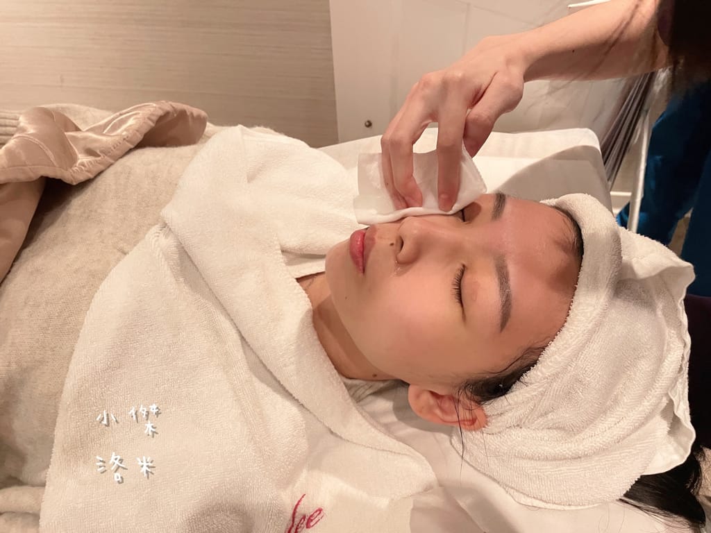 《美容》立效音波-愛爾麗診所  200條就有感 小資保養就要愛爾麗診所新北板橋店 愛美推薦 小資族福音 午休過後悄悄變美