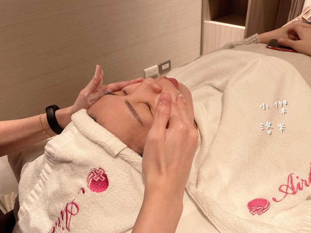 《美容》立效音波-愛爾麗診所  200條就有感 小資保養就要愛爾麗診所新北板橋店 愛美推薦 小資族福音 午休過後悄悄變美