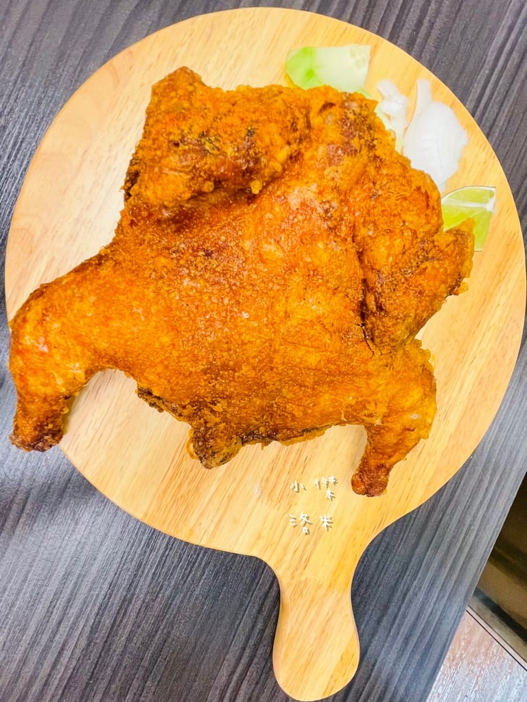 《美食》spyci私宅咖哩炸雞 | 馬來西亞風味咖哩炸雞 鮮嫩多汁黃金春雞X傳統參巴醬 想吃記得要預約! 捷運萬隆站美食 台北美食推薦 炸雞推薦