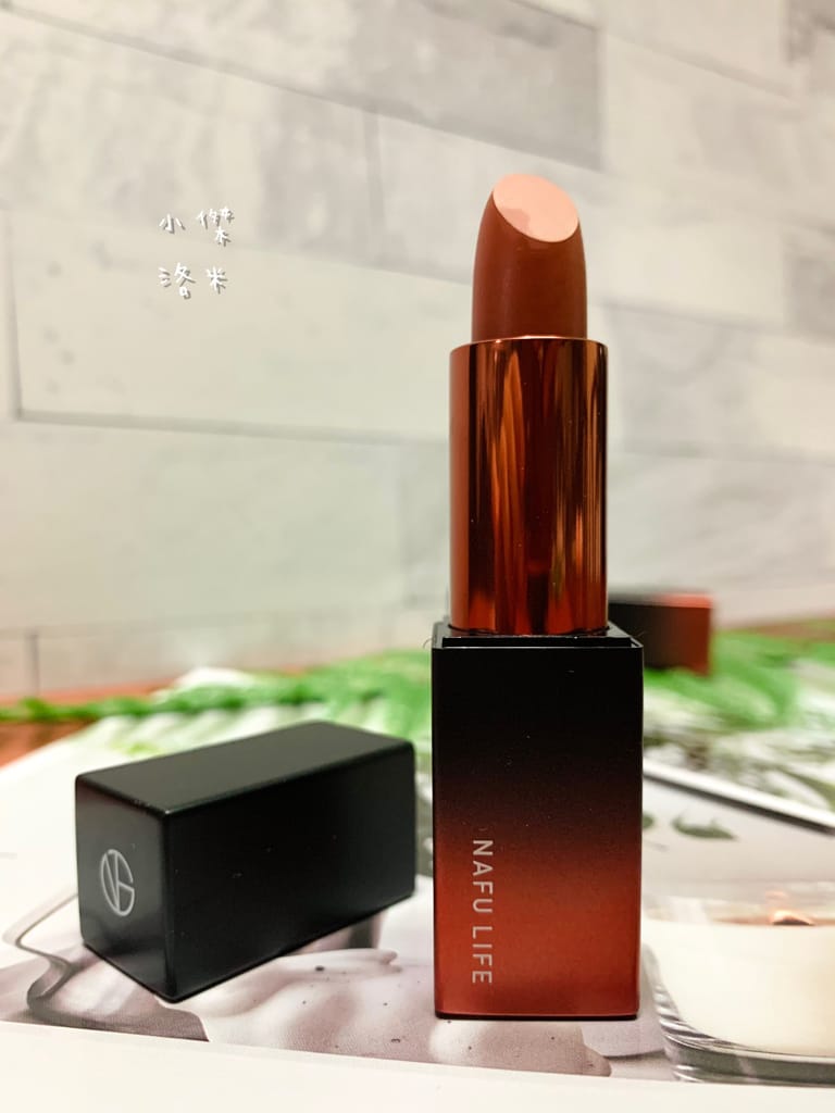 《美容》【NAFU LIFE】xAsta-S蝦紅素益生菌唇膏 光采唇膏 x 潤色護唇膏推薦 有效預防乾燥 植萃滋潤呵護雙唇的唇膏推薦