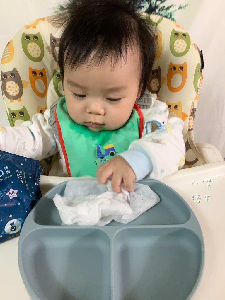 《親子》開箱 | 蘭韻純水濕巾 ｜ 薄款新品上市 寶貝肌膚每天的親密接觸 育兒路上神隊友 濕紙巾推薦