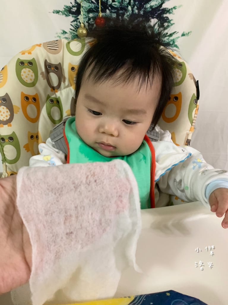 《親子》開箱 | 蘭韻純水濕巾 ｜ 薄款新品上市 寶貝肌膚每天的親密接觸 育兒路上神隊友 濕紙巾推薦