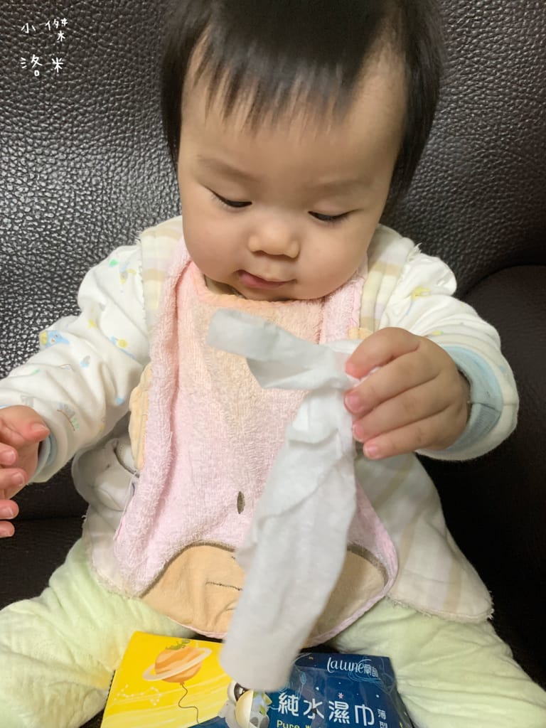 《親子》開箱 | 蘭韻純水濕巾 ｜ 薄款新品上市 寶貝肌膚每天的親密接觸 育兒路上神隊友 濕紙巾推薦