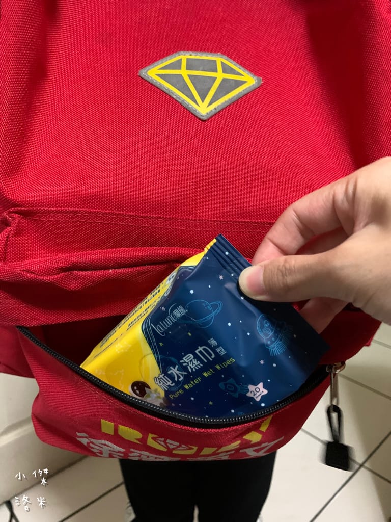 《親子》開箱 | 蘭韻純水濕巾 ｜ 薄款新品上市 寶貝肌膚每天的親密接觸 育兒路上神隊友 濕紙巾推薦