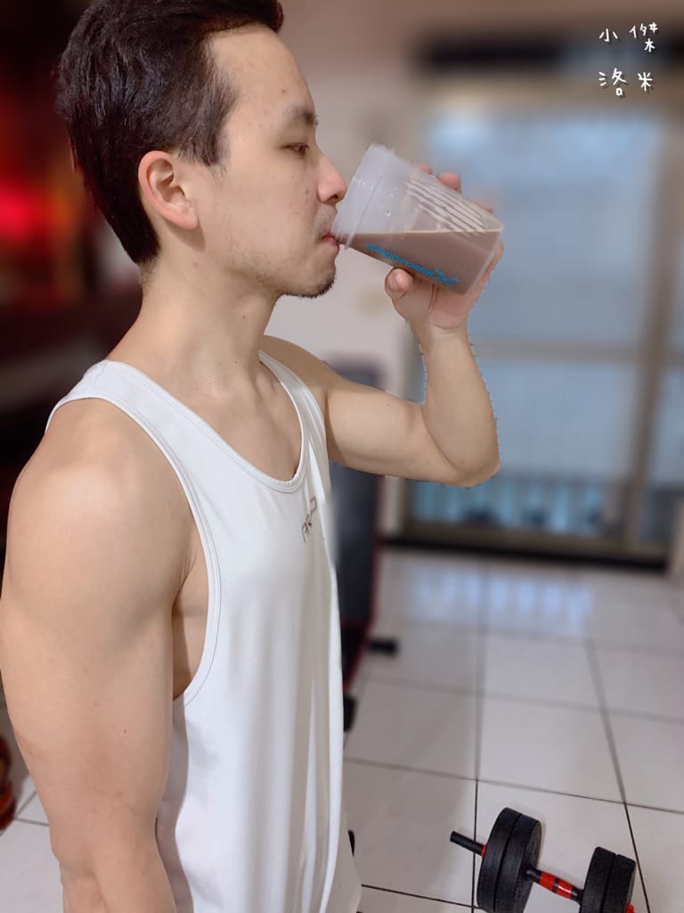 《健康飲品》MUSCLEDREAM乳清蛋白 | 健身、減重不可或缺的濃縮乳清 多位教練推薦用喝的補充蛋白質 乳清蛋白推薦