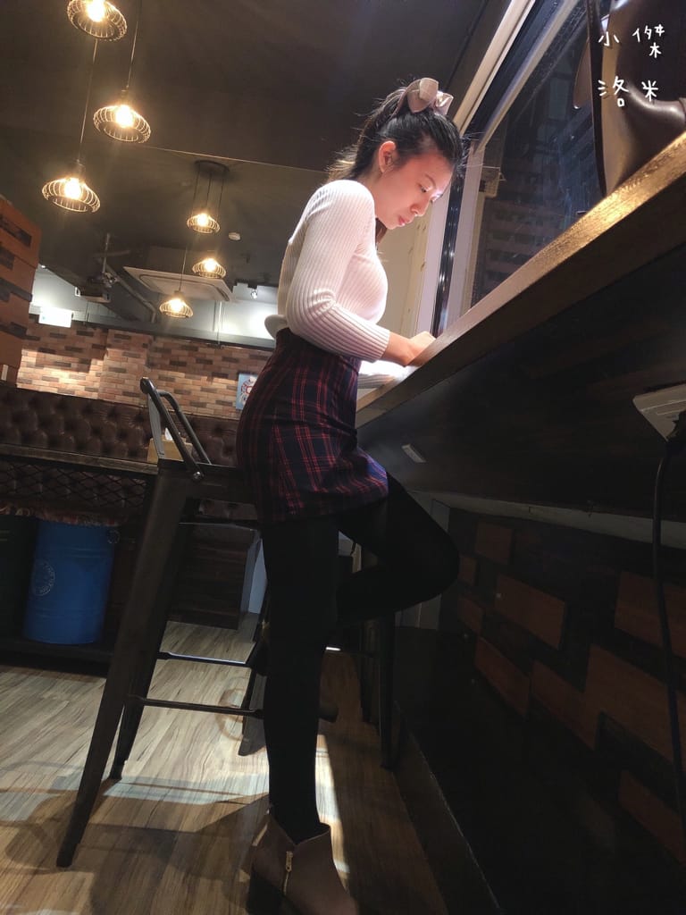 《美食》雄爺食堂｜下班喝一杯配串燒享受chill人生 好友聚會吃飯配飛鏢機 還有獨立K歌亭！板橋平價居酒屋推薦 捷運江子翠站美食推薦