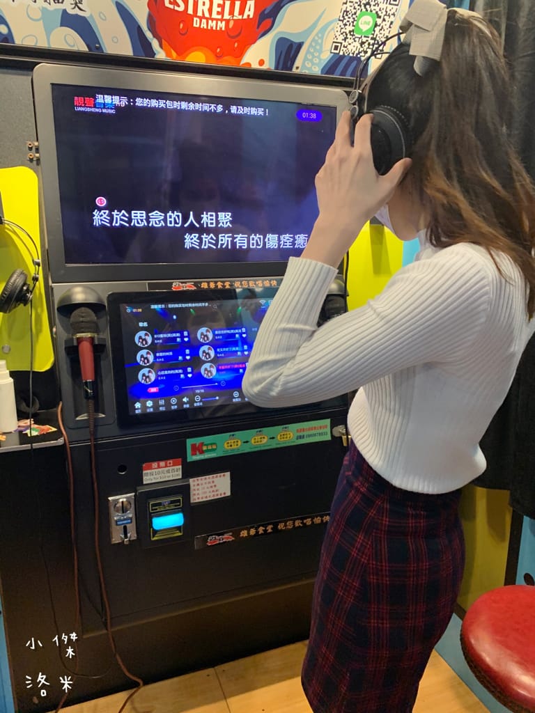 《美食》雄爺食堂｜下班喝一杯配串燒享受chill人生 好友聚會吃飯配飛鏢機 還有獨立K歌亭！板橋平價居酒屋推薦 捷運江子翠站美食推薦