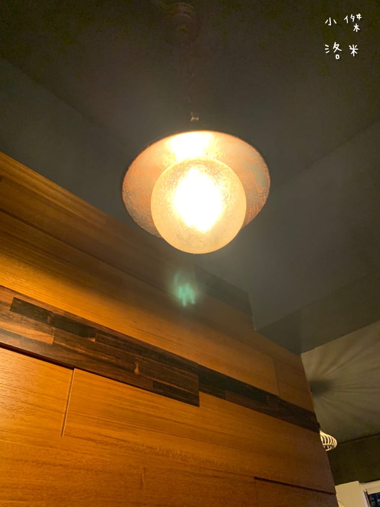 《美食》雄爺食堂｜下班喝一杯配串燒享受chill人生 好友聚會吃飯配飛鏢機 還有獨立K歌亭！板橋平價居酒屋推薦 捷運江子翠站美食推薦