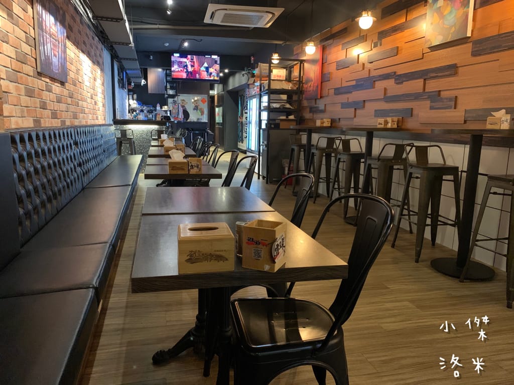 《美食》雄爺食堂｜下班喝一杯配串燒享受chill人生 好友聚會吃飯配飛鏢機 還有獨立K歌亭！板橋平價居酒屋推薦 捷運江子翠站美食推薦