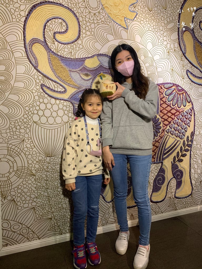 《親子手做》親子手做奶酪|泰滾Rolling Thai泰式火鍋 體驗製做店超內人氣甜點 南椰奶凍 和孩子一起動手做新鮮椰子奶凍 好吃又好玩