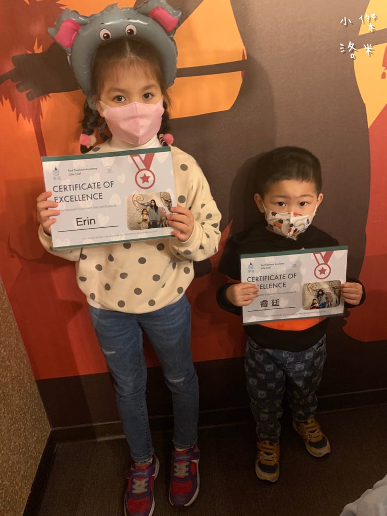 《親子手做》親子手做奶酪|泰滾Rolling Thai泰式火鍋 體驗製做店超內人氣甜點 南椰奶凍 和孩子一起動手做新鮮椰子奶凍 好吃又好玩