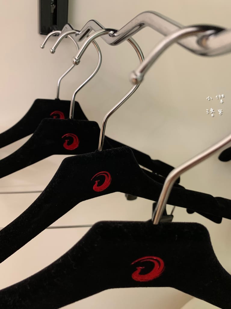 《旅遊》 台中鳳凰酒店｜台中輕旅行 下榻柳川水岸公園畔享受城市美景 9樓星際樂園徜徉在銀河系的美夢 親子主題房可愛到捨不得睡著 親子旅遊推薦 約會住宿推薦