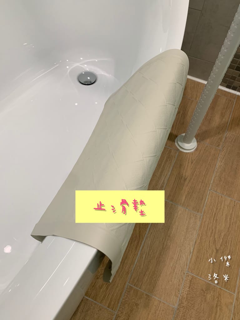 《旅遊》 台中鳳凰酒店｜台中輕旅行 下榻柳川水岸公園畔享受城市美景 9樓星際樂園徜徉在銀河系的美夢 親子主題房可愛到捨不得睡著 親子旅遊推薦 約會住宿推薦