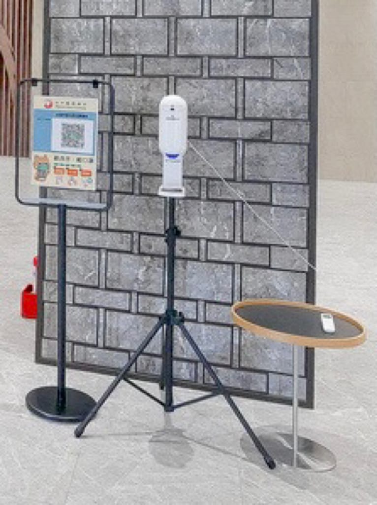 《旅遊》 台中鳳凰酒店｜台中輕旅行 下榻柳川水岸公園畔享受城市美景 9樓星際樂園徜徉在銀河系的美夢 親子主題房可愛到捨不得睡著 親子旅遊推薦 約會住宿推薦