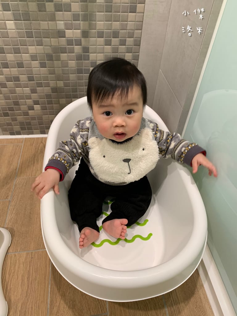 《旅遊》 台中鳳凰酒店｜台中輕旅行 下榻柳川水岸公園畔享受城市美景 9樓星際樂園徜徉在銀河系的美夢 親子主題房可愛到捨不得睡著 親子旅遊推薦 約會住宿推薦