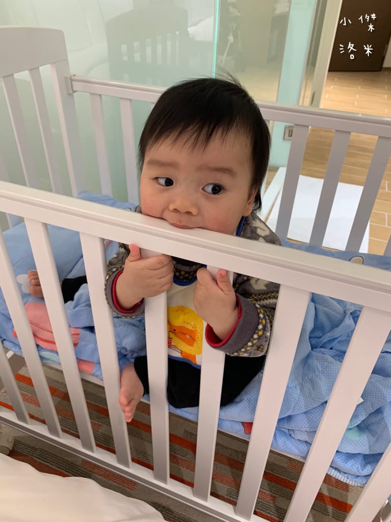 《旅遊》 台中鳳凰酒店｜台中輕旅行 下榻柳川水岸公園畔享受城市美景 9樓星際樂園徜徉在銀河系的美夢 親子主題房可愛到捨不得睡著 親子旅遊推薦 約會住宿推薦