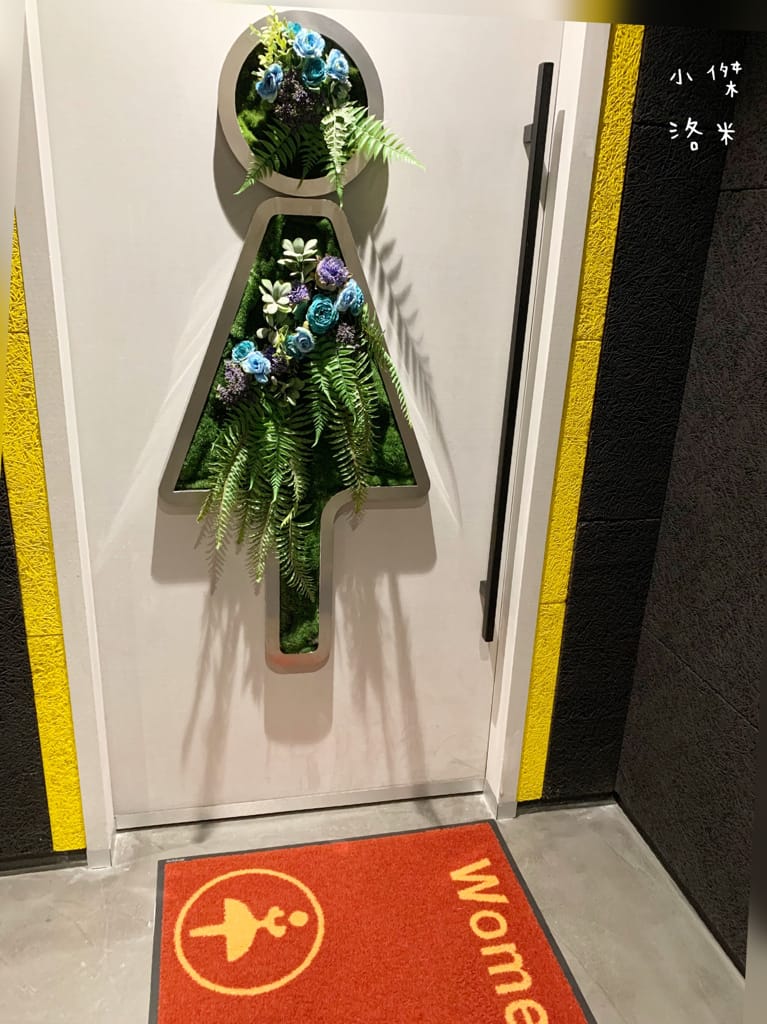 《旅遊》 台中鳳凰酒店｜台中輕旅行 下榻柳川水岸公園畔享受城市美景 9樓星際樂園徜徉在銀河系的美夢 親子主題房可愛到捨不得睡著 親子旅遊推薦 約會住宿推薦