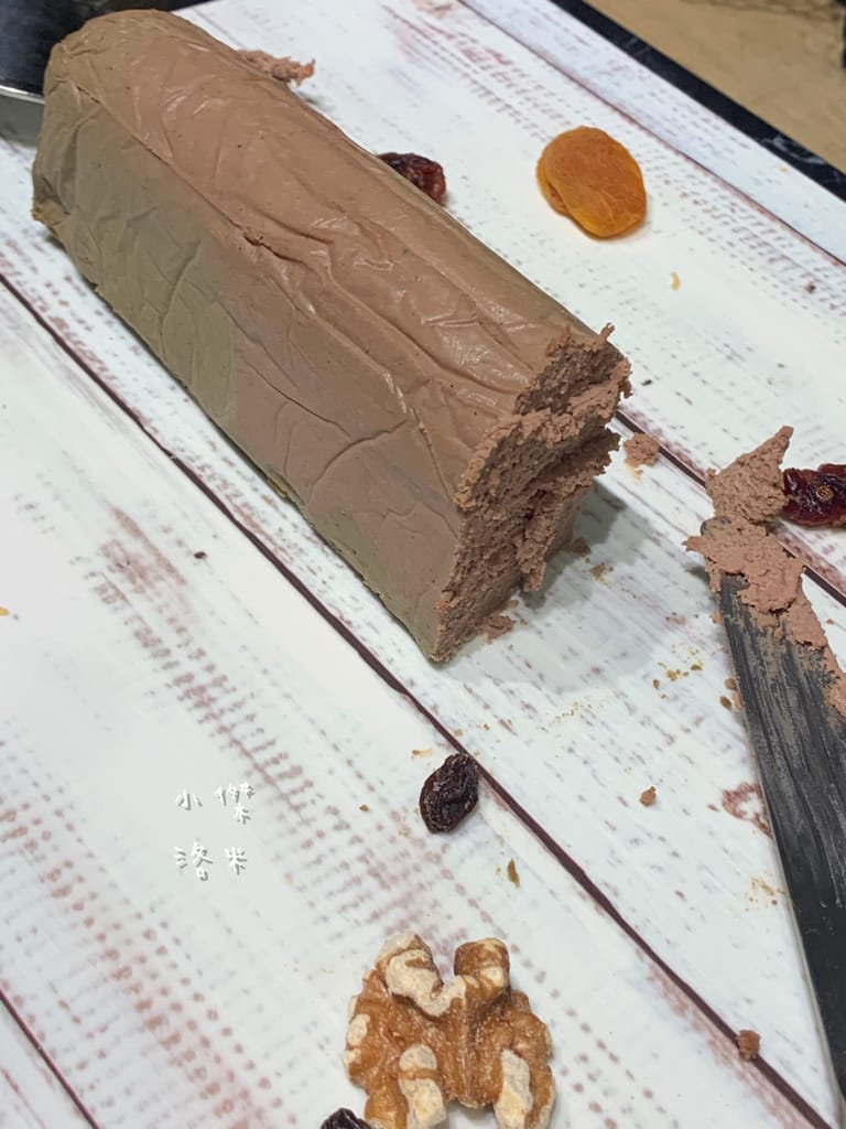 《旅遊美食》 台中鳳凰酒店- 鳳凰食號 ｜ 2022全新開幕鳳凰酒店 早午餐 Buffet吃到飽只要499！星巴客 哈根達斯無限續 用餐區附設兒童遊戲區 台中美食推薦 Buffet推薦 早午餐推薦