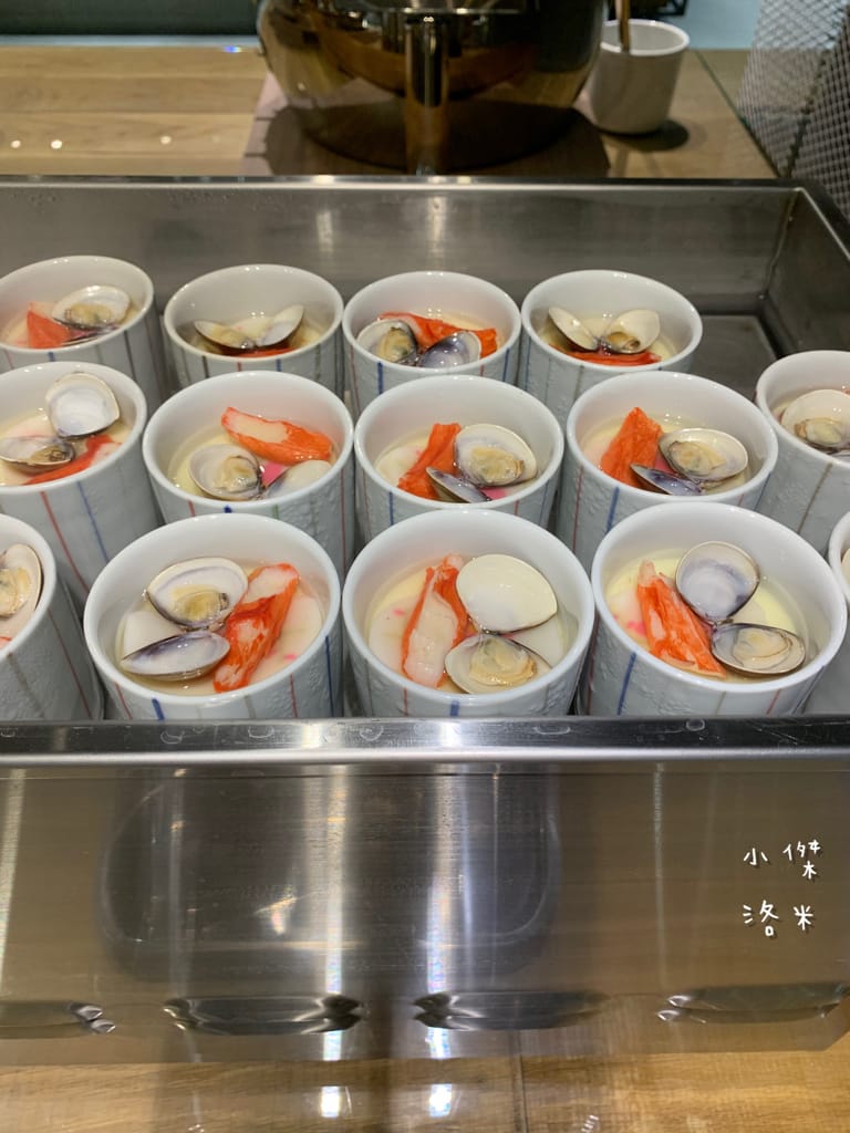 《旅遊美食》 台中鳳凰酒店- 鳳凰食號 ｜ 2022全新開幕鳳凰酒店 早午餐 Buffet吃到飽只要499！星巴客 哈根達斯無限續 用餐區附設兒童遊戲區 台中美食推薦 Buffet推薦 早午餐推薦