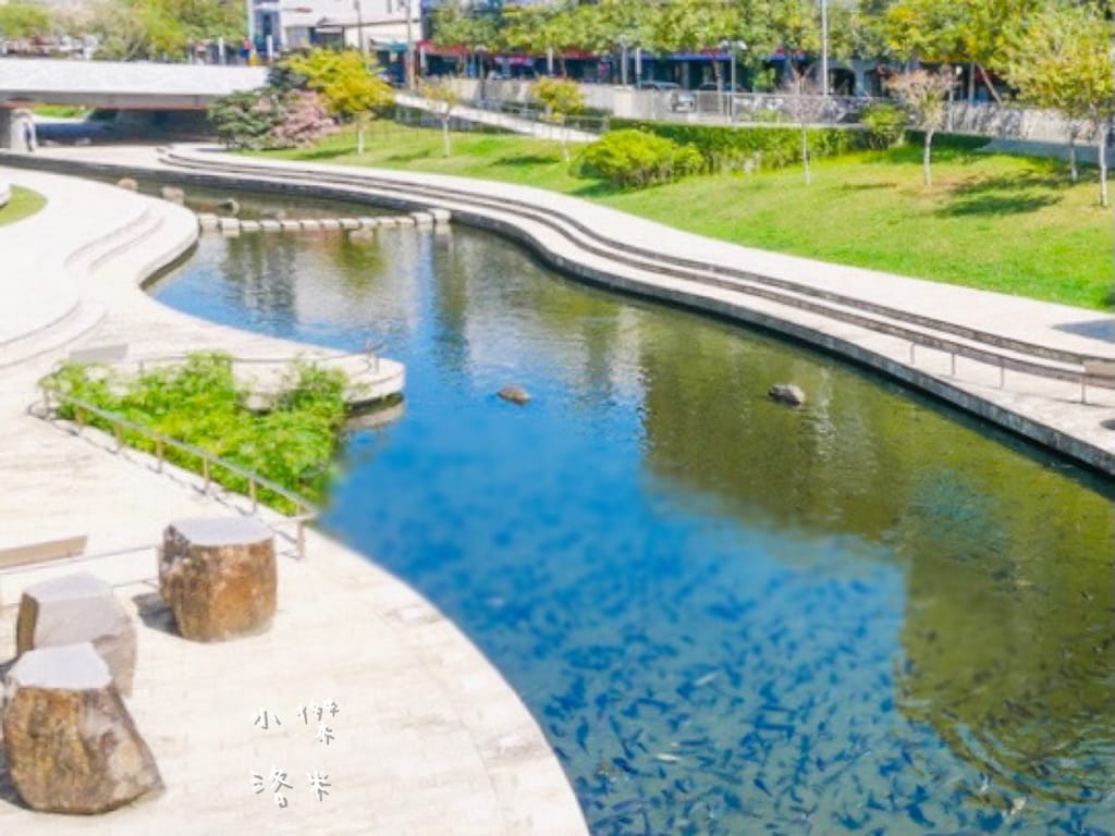 《旅遊美食》 台中鳳凰酒店- 鳳凰食號 ｜ 2022全新開幕鳳凰酒店 早午餐 Buffet吃到飽只要499！星巴客 哈根達斯無限續 用餐區附設兒童遊戲區 台中美食推薦 Buffet推薦 早午餐推薦